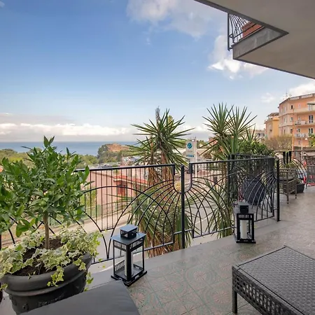 La Conca Dei Sogni Apartment *